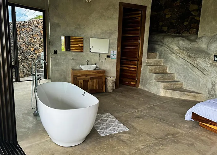 Destino & Hot Springs - Lujoso En Provincia Guanacaste, San Bernando De Bagaces, 5*